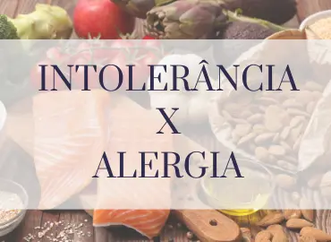 Alimentos frescos como salmão e oleaginosas para ilustrar o post sobre alergias e intolerâncias alimentares.